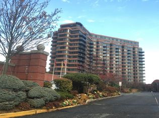 100 Winston Dr, Cliffside Park, NJ 07010
