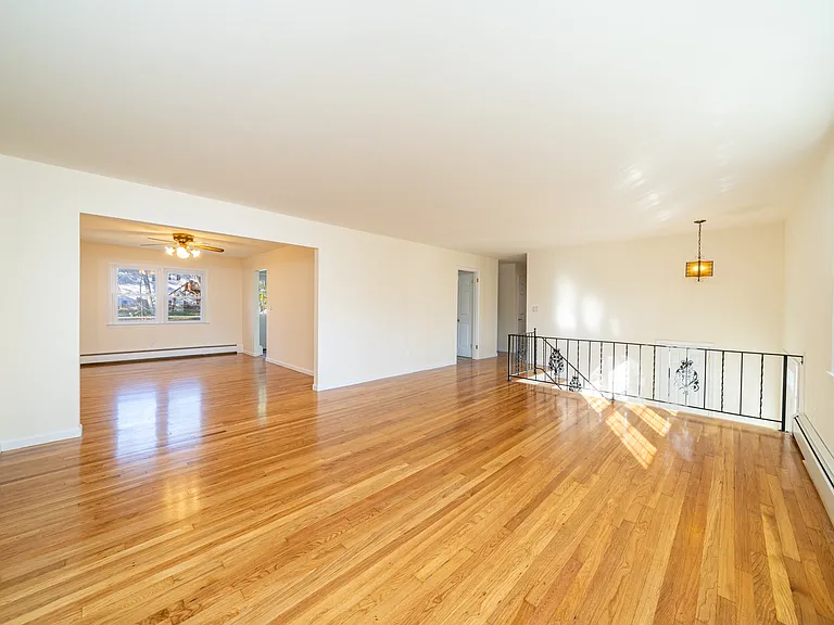 5 Dorchester Ave — Photo 5
