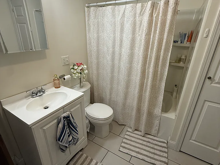 352 Main St #1 — Photo 7