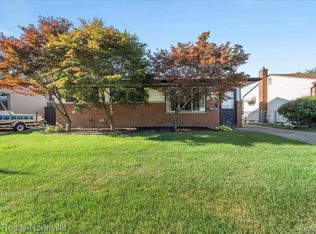 34657 Avondale St, Westland, MI 48186