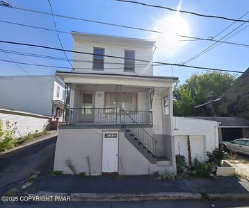 422 W Lloyd St, Shenandoah, PA, 17976