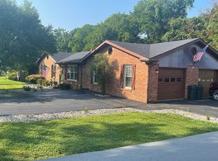 423 W Frazier Ave, Columbia, KY 42728
