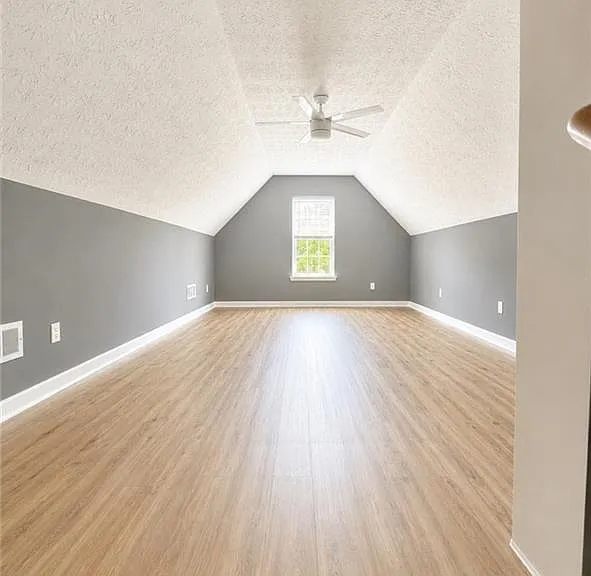 907 Keldron Ct — Photo 15