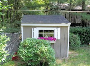 30 Kingsbury St, Derry, NH 03038