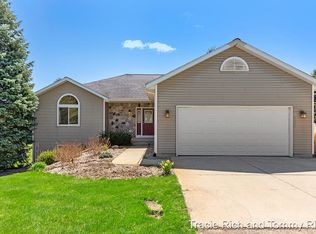 7300 Nine Mile Rd NE, Rockford, MI 49341