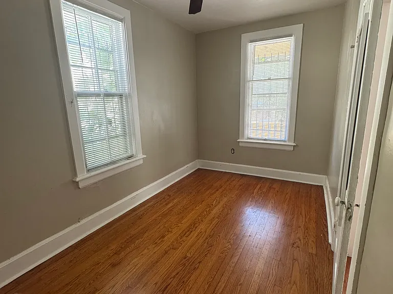 2907 N Fratney St #LWR — Photo 15