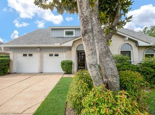 9327 Rentur Dr, Houston, TX 77031