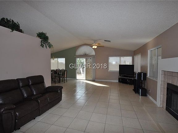 2nd image of 2371 Ray Kanel Dr