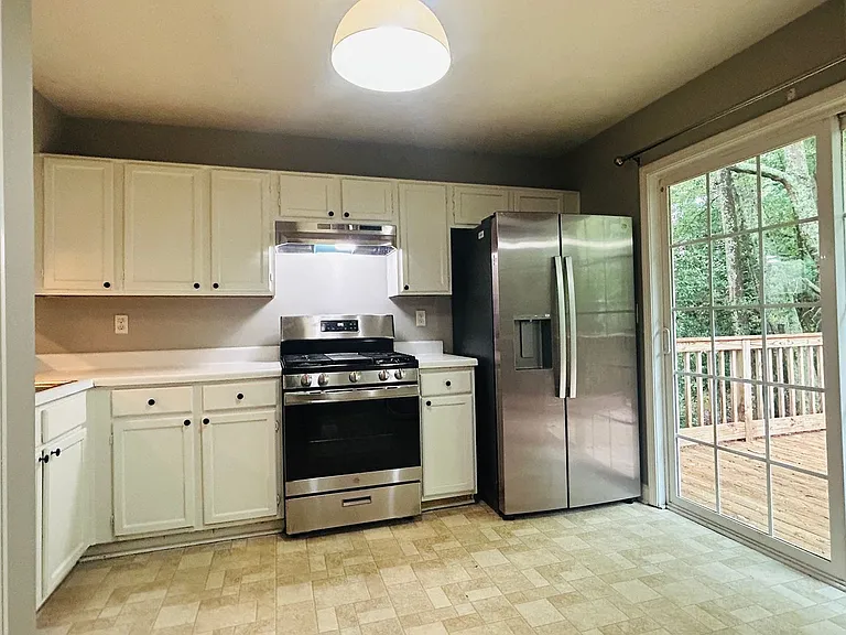 207 Hillcrest Dr — Photo 5