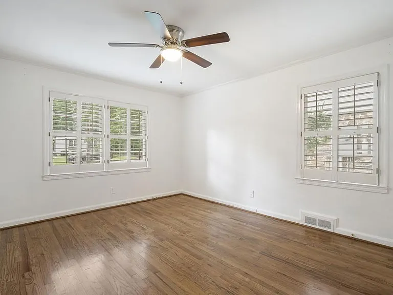 2151 Radcliffe Dr NW — Photo 41