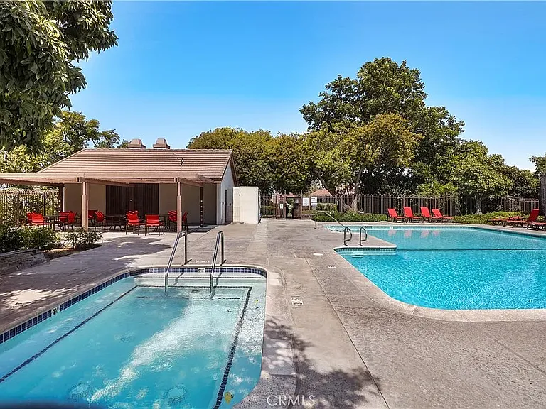 3438 Avocado Hill Way — Photo 23