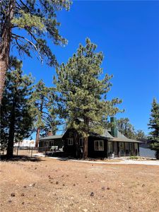 230 Santa Barbara Ave, Sugarloaf, CA, 92386