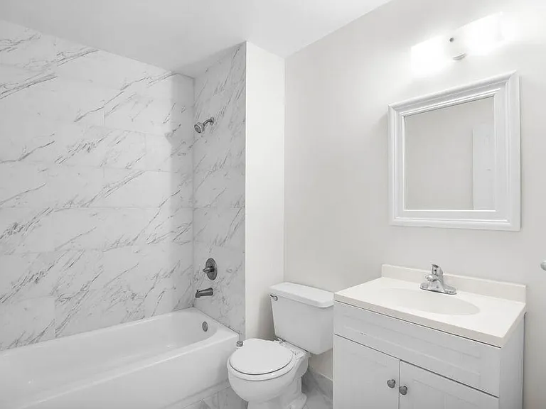 3300 Jaywood Ter #2160 — Photo 18