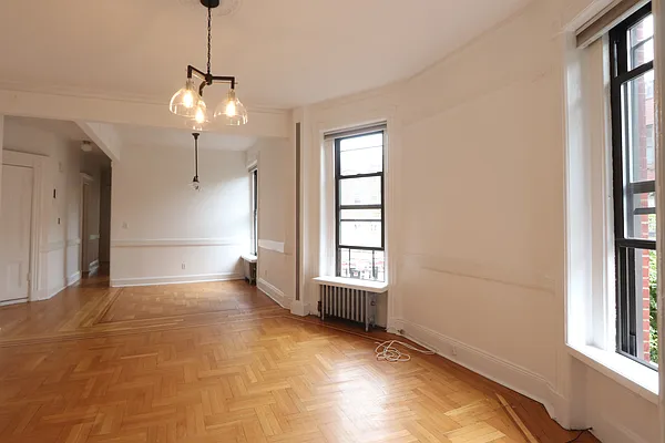 Rented by Douglas Elliman | media 20