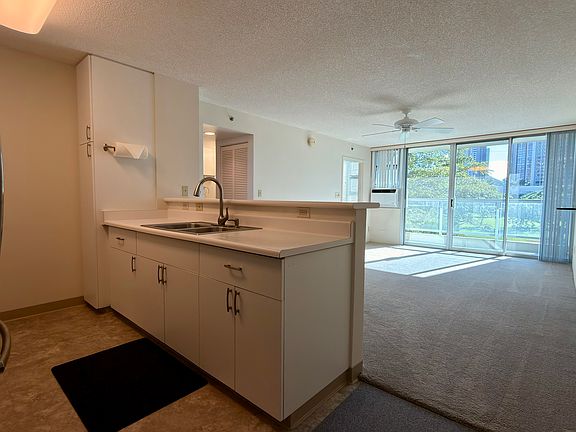 5th image of 215 N King St APT 302