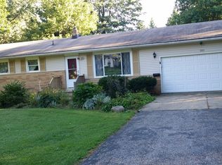 380 W Boston Rd, Hinckley, OH 44233