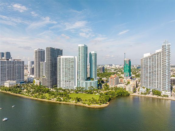 2nd image of 1900 N Bayshore Dr APT 2311