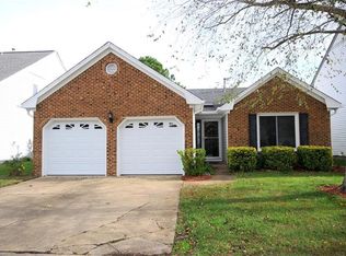 952 Summerside Ct, Virginia Beach, VA 23456