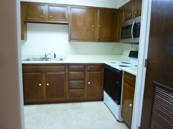 1211 Highland Ave APT 203, Knoxville, TN 37916