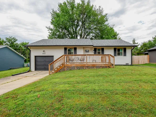 6761 E South Field Dr, Columbia, MO 65201