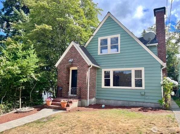 1615 Gregory Way, Bremerton, WA 98337