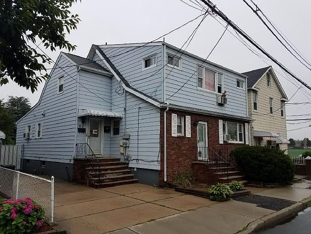 2nd image of 67 Sidney St