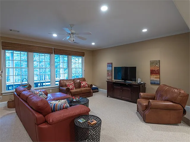 1591 Parrotts Pointe Rd — Photo 7
