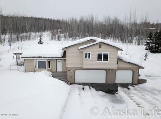 855 Luthers Loop, Fairbanks, AK 99712