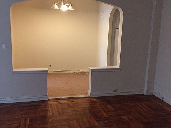 5th image of 4129 41st St APT 1A