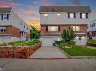 9965 Sandy Rd, Philadelphia, PA 19115