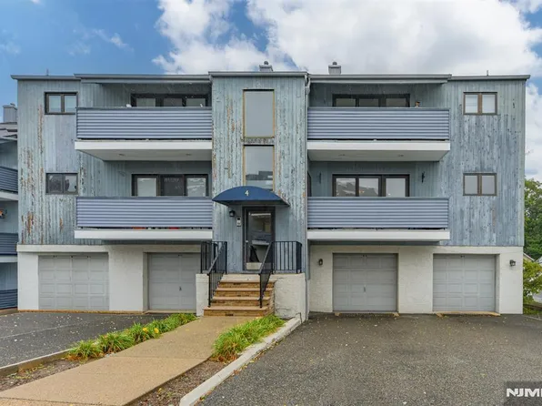 4 Domessina Ln APT D1, Caldwell, NJ 07006