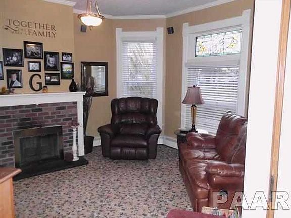 5th image of 232 N Galena Ave