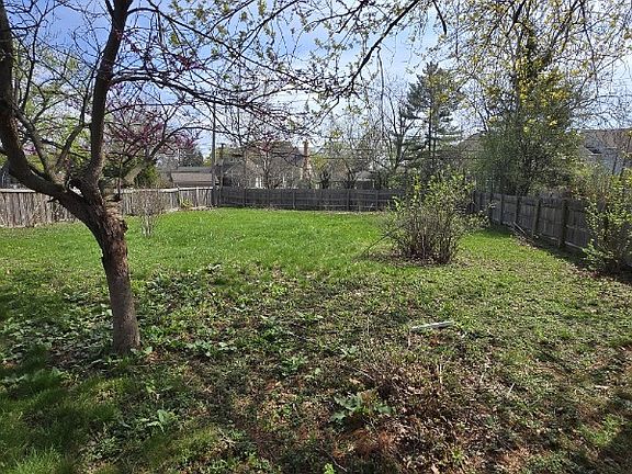 5th image of 5921 Blodgett Ave