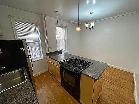 4th image of 3300 Netherland Ave #1S