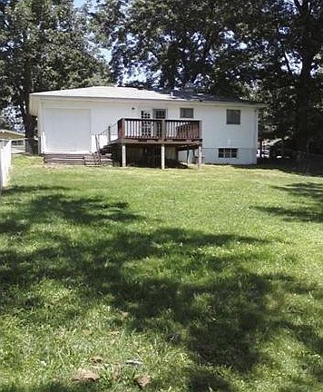 2nd image of 264 Deane Ct