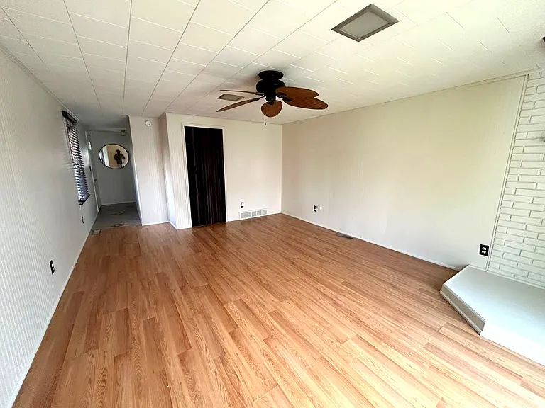 766 Harding Ave — Photo 16