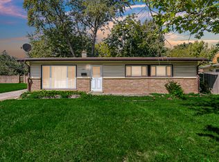 1140 Wallace Ct, Chicago Heights, IL 60411