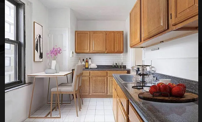 Rented by Urban Real Estate Property Group Inc | media 9