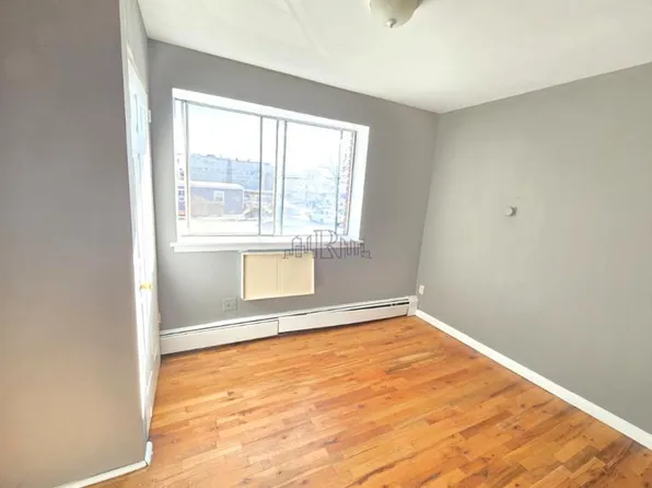 104 Montclair Ave, Newark, NJ