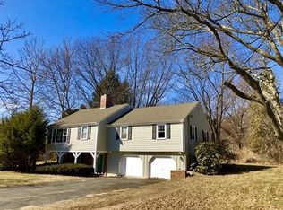 5 Grey Ln, Lynnfield, MA 01940