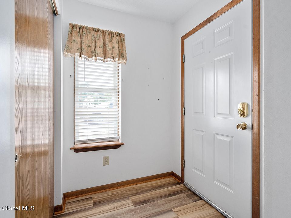 101 Cambridge Manor Drive, Scotia, NY 12302 Zillow