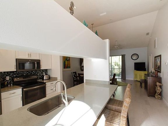 4th image of 4245 Breezeway Blvd Unit 2522