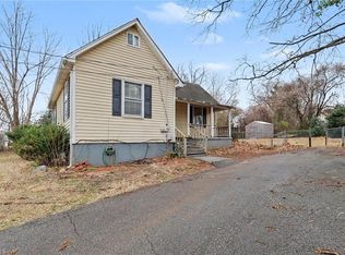 907 Watkins St, Greensboro, NC 27407