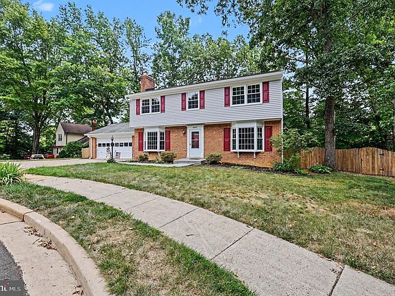 4th image of 4497 Peach Ct