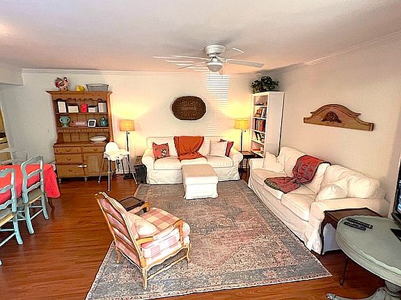 4th image of 2912 Saint Johns Ave APT 9