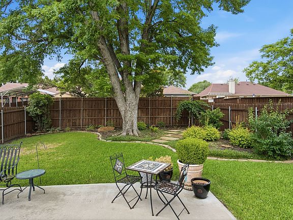 5th image of 1554 Waterford Dr