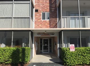 701 NE 1st Ct APT 107, Hallandale, FL 33009