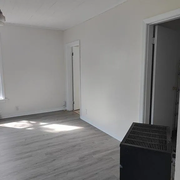 405 S 4th St — Photo 4