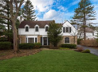 2674 Cranlyn Rd, Shaker Heights, OH 44122