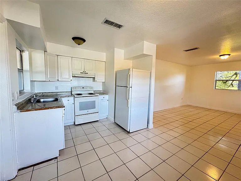 4883 N Pine Hills Rd #4881 — Photo 15